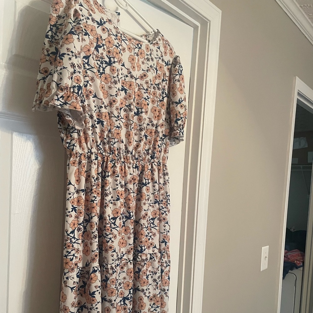 SHEIN Beige and Blue Floral Midi Dress